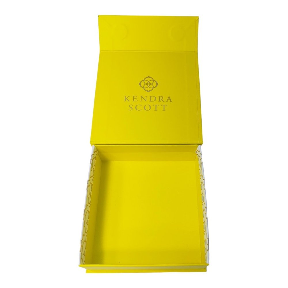 Kendra Scott Gift Bag and Gift Box Set - Picture 8 of 10